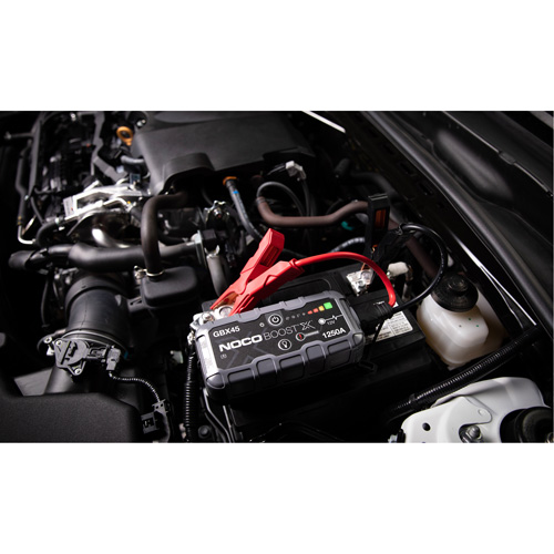 GBX45 Boost&reg; X Jump Starter CSL Industriel Inc.