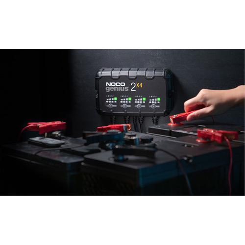 Chargeur de batterie 4 sorties de 8 A Genius 2X4 CSL Industriel Inc.