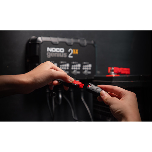 Chargeur de batterie 4 sorties de 8 A Genius 2X4 CSL Industriel Inc.