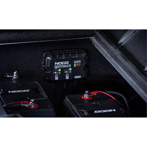 Chargeur de batterie embarqu&eacute; &agrave; 2 sorties de 10 amp&egrave;res Gen5X2 Genius CSL Industriel Inc.