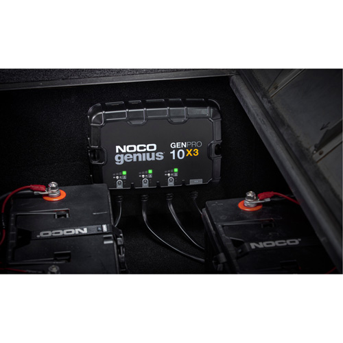Chargeur de batterie embarqu&eacute; &agrave; 3 sorties de 30 amp&egrave;res GenPro10X3 Genius CSL Industriel Inc.