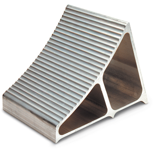 Cales-roue en aluminium, 7" la x 11-1/2" p x 8" h CSL Industriel Inc.