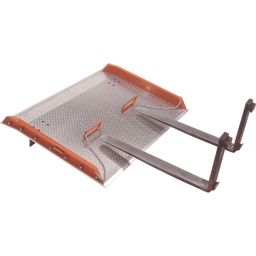Rampes de chargement en aluminium - Poign&eacute;es pour chariots &agrave; fourches CSL Industriel Inc.