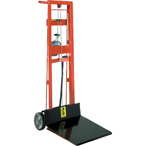 Platform Lift Stacker , Hand Winch Operated, 750 lbs. Capacity, 40" Max Lift CSL Industriel Inc.