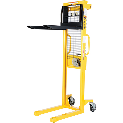 Gerbeur manuel, Fonctionnement Treuil manuel, Capacit&eacute; 770 lb, Lev&eacute;e max 60" CSL Industriel Inc.