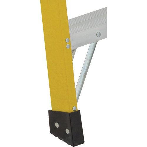 Industrial Heavy-Duty Stepladders (6900 Series), 4', Fibreglass, 300 lbs. Capacity, Type 1A CSL Industriel Inc.