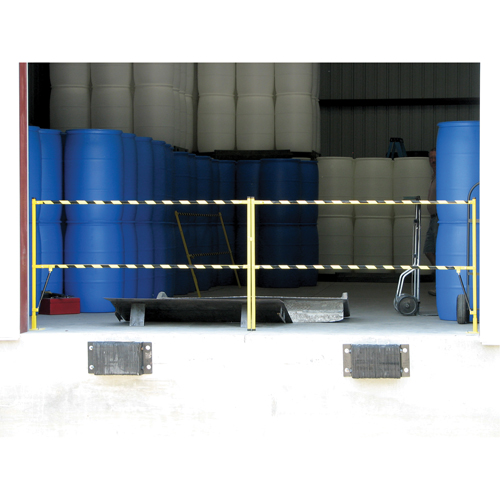 Barri&egrave;re &agrave; bascule de s&eacute;curit&eacute;, Simple, 6' lo x 42-5/8" h d&eacute;ploy&eacute; CSL Industriel Inc.