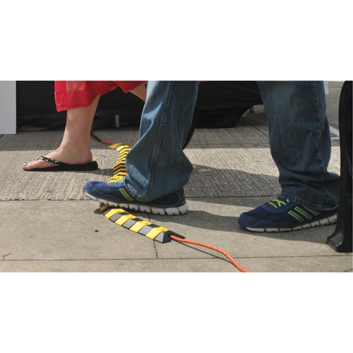 Syst&egrave;me de protection de c&acirc;bles Ultra-Sidewinder - petit , 39,5" x 3" x 0,75", 32000 lb (16 tonnes) CSL Industriel Inc.