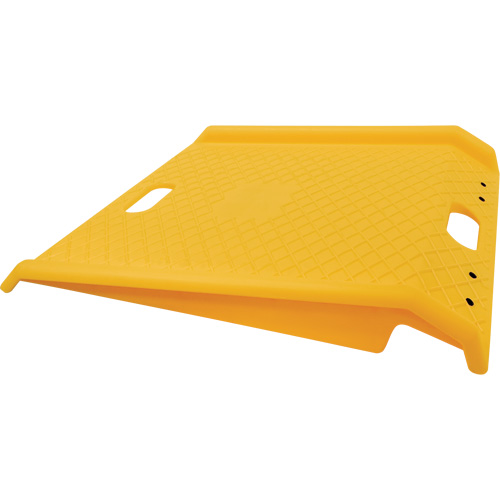 Rampe de trottoir portable en poly pour diable, Capacit&eacute; de 1000 lb, 27" la x 27" lo CSL Industriel Inc.
