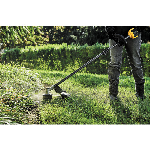Max* Cordless Brushless Attachment-Capable String Trimmer, 17", Battery Powered, 60 V CSL Industriel Inc.