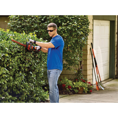 Max* PowerCut Cordless Hedge Trimmer Kit, 22", 20 V, Battery Powered CSL Industriel Inc.