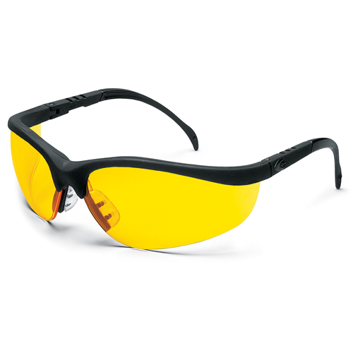 Lunettes de s&eacute;curit&eacute; Klondike, Lentille Ambr&eacute;e, Anti-&eacute;gratignures, R&eacute;pond ou surpasse la norme CSA Z94.3 CSL Industriel Inc.
