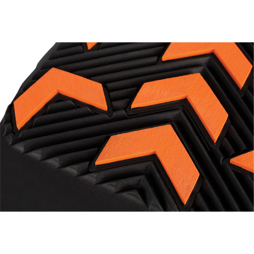 GripPro Spikeless Traction Aid, Rubber, Grooved Traction, Medium/Small CSL Industriel Inc.