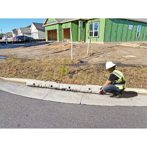Ultra-Gutter Guard&reg;, Sediment, 144" L x 9" W CSL Industriel Inc.