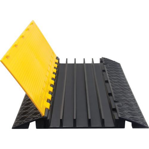 Protecteur de c&acirc;bles en polyur&eacute;thane, 5 canaux, 35,43" lo x 19,69" la x 2" h CSL Industriel Inc.