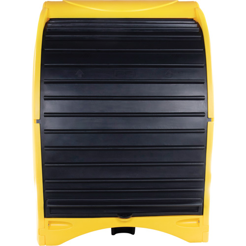 Palette contre les d&eacute;versements &agrave; couvercle dur pour 4 barils, 68,11" lo x 61,61" la x 83,07" h, Capacit&eacute; de charge 1433 lb CSL Industriel Inc.