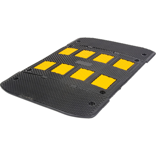 Bosse de d&eacute;c&eacute;l&eacute;ration avec embouts d'extr&eacute;mit&eacute;s, Caoutchouc, 3' lo x 40" la x 2" h CSL Industriel Inc.
