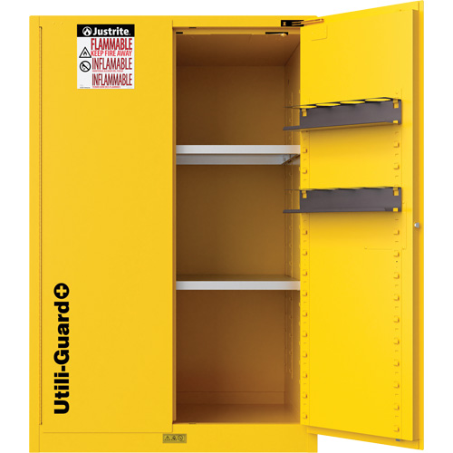 Armoire de s&eacute;curit&eacute; pour produits inflammables Utili-Guard+, 45 gal., 2 Porte(s), 43" La x 65" h x 22" p CSL Industriel Inc.