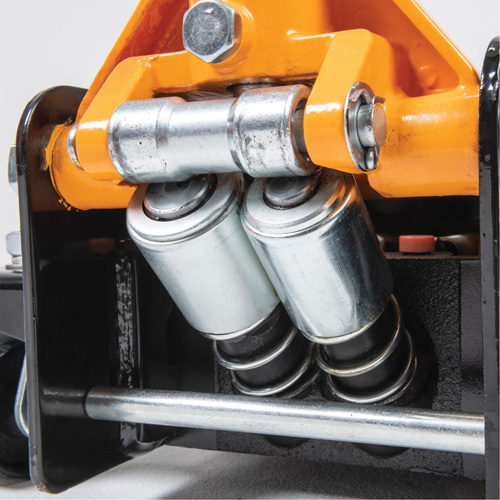 Heavy-Duty Floor Jack, 3 Ton(s) Capacity, 5-1/4" Lowered, 18-1/4" Raised, Manual Hydraulic CSL Industriel Inc.