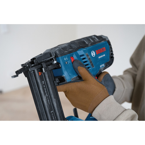 Cloueur pour clous &agrave; t&ecirc;te perdue de calibre 18 (outil seul), 18 V, Lithium-ion CSL Industriel Inc.