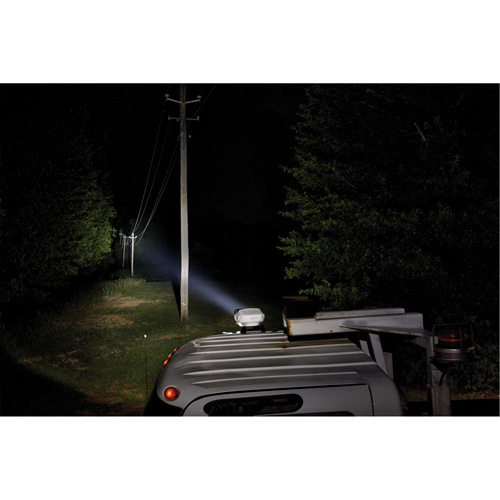 Utility Remote Control Search Light, LED, 4250 Lumens CSL Industriel Inc.