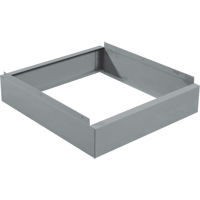 Base en retrait pour casiers &eacute;conomiques Clean Line, 1 Blocs, 4" lo x 12" la x 18" p, Gris, Acier CSL Industriel Inc.