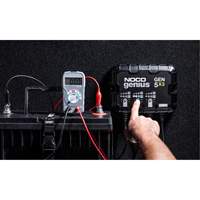 Chargeur de batterie embarqu&eacute; &agrave; 3 sorties de 15 amp&egrave;res Gen5X3 Genius CSL Industriel Inc.