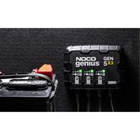 Chargeur de batterie embarqu&eacute; &agrave; 3 sorties de 15 amp&egrave;res Gen5X3 Genius CSL Industriel Inc.