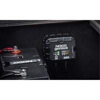 Chargeur de batterie embarqu&eacute; &agrave; 1 sortie de 10 amp&egrave;res GenPro10X1 Genius CSL Industriel Inc.