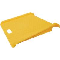 Rampe de trottoir portable en poly pour diable, Capacit&eacute; de 1000 lb, 27" la x 27" lo CSL Industriel Inc.