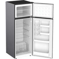 Top-Freezer Refrigerator, 55-7/10" H x 21-3/5" W x 22-1/5" D, 7.5 cu. Ft. Capacity CSL Industriel Inc.