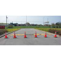 C&ocirc;ne de signalisation, 28", Orange, Bande(s) r&eacute;fl&eacute;chissante(s) 4" & 6" CSL Industriel Inc.