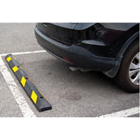 Butoir pour espace de stationnement, Caoutchouc, 6' l, Noir/Jaune CSL Industriel Inc.