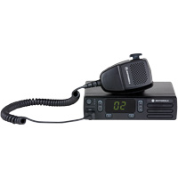 Radio et r&eacute;p&eacute;teur portatif de s&eacute;rie CM200d CSL Industriel Inc.