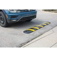 Speed Bump Kit, Rubber, 4' L x 11" W x 2" H CSL Industriel Inc.