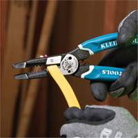 Outil polyvalent Klein-Kurve pour d&eacute;nuder, couper et sertir les fils, 8-1/4" lo, 8 - 20 AWG CSL Industriel Inc.