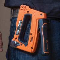 Agrafeuse pour c&acirc;blage libre, Agrafes 5/16"/1/4"/11/32" CSL Industriel Inc.
