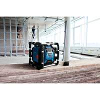 Radio de chantier avec Bluetooth 5.0 et station dalimentation, Lithium-ion, 18 V CSL Industriel Inc.