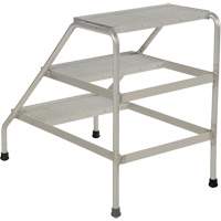 Aluminum Step Stand, 3 Step(s), 22-13/16" W x 34-9/16" L x 30" H, 500 lbs. Capacity CSL Industriel Inc.